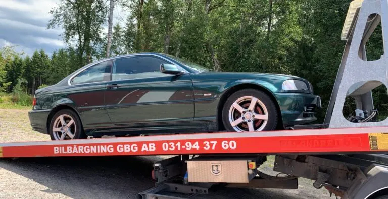 Registreringsbevis till skrotbil i Kungälv inför hämtning, mottagning och korrekt avregistrering